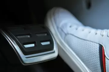 Como usar el freno en la ruta para aprovechar al máximo su poder