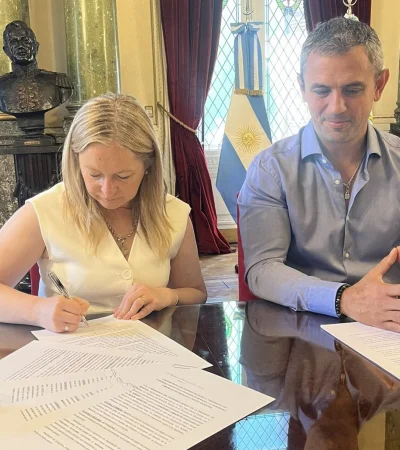 Casado y Menem firman convenio clave para la transparencia legislativa