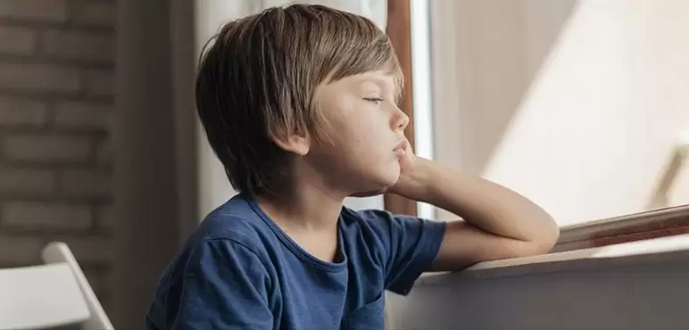 Los niños con TGD pueden tener dificultades a nivel social, lingüístico y conductual, siendo cada caso único