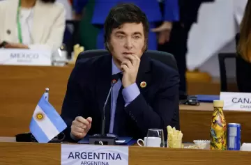 El "dólar no atrasado" y el dolor de cabeza de sacar el cepo cambiario