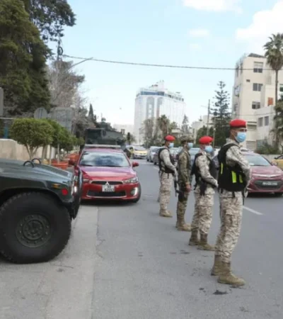 Las Fuerzas Armadas de Jordania están desplegadas en las ciudades del Reino para impedir posibles ataques provenientes de Siria.