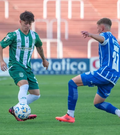 El Tomba goleó al Taladro en casa.