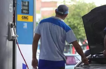 Sin GNC por 24 horas más: estaciones en alerta por decisión de ENARGAS y ECOGAS
