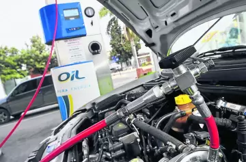 ¿Cuánto cuesta convertir un auto de nafta a GNC?