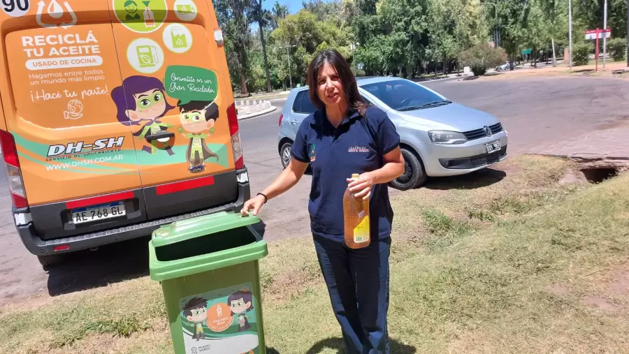 "Tenemos la Campaña Reciclando Aceite, orientada a la secundaria. Es gratuita y consiste en charlas virtuales con material didáctico" (S. Brasigliano)