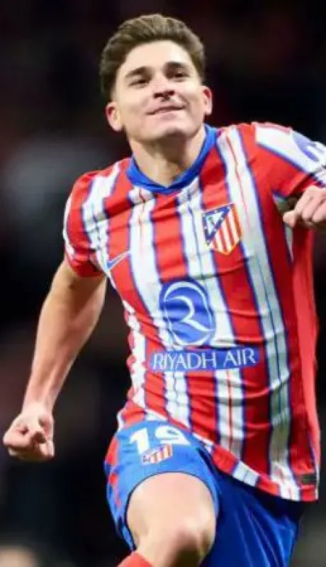 El Niño Julián clavó un golazo