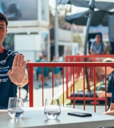 La canción jocosa que le dedicaron a Colapinto