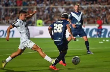 Escándalo en la final de la Copa Argentina: serios incidentes en la tribuna de Vélez