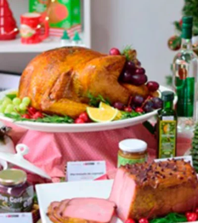 Las cenas de Navidad pueden terminar en una cita con el médico si los alimentos están contaminados o mal preparados.