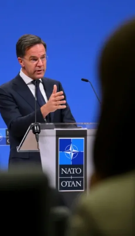 El titular de la Alianza Transatlántica, Mark Rutte, presiona a los miembros para que dediquen el doble del PBI frente a la amenaza del Kremlin.