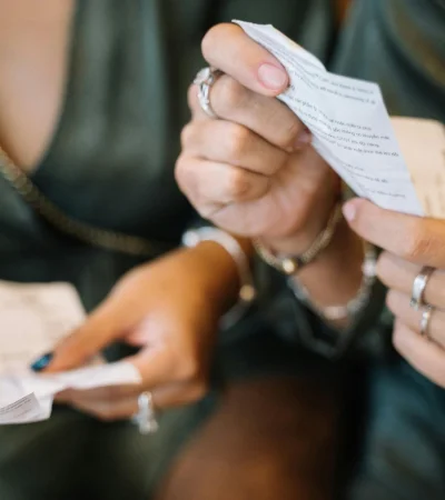 El IVA deberá aparecer discriminado en facturas de compra, ticket y comprobantes.