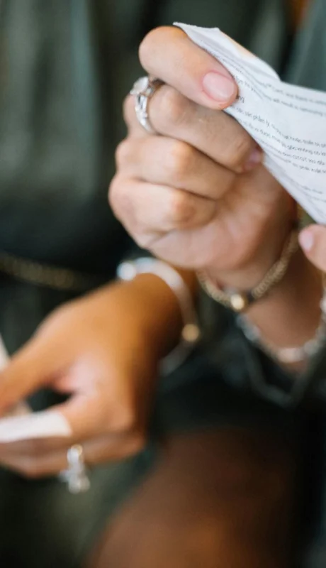 El IVA deberá aparecer discriminado en facturas de compra, ticket y comprobantes.