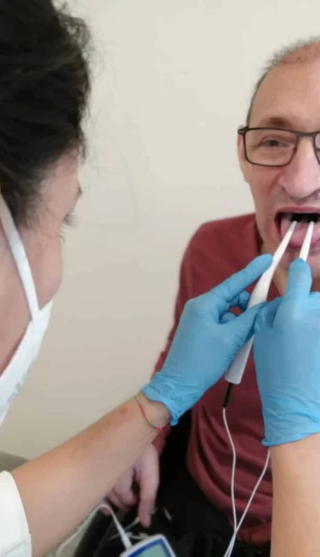 "Veo disfagia en gente joven, y muchas veces está relacionado con el estrés o la tensión muscular" (Fabiana Brandi)