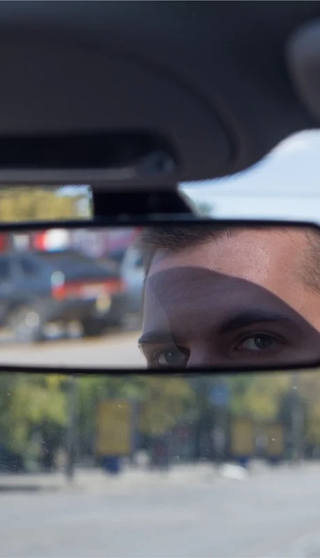 Espejos retrovisores antideslumbrantes.