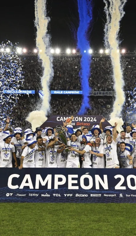 Vélez sigue de fiesta.