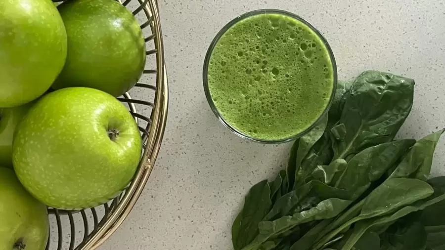 Por la noche, el cuerpo se deshidrata, y es necesario obtener nutrientes para empezar el día con toda la energía.