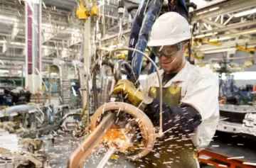 La actividad económica sigue creciendo: 7 de 10 indicadores mejoraron en enero