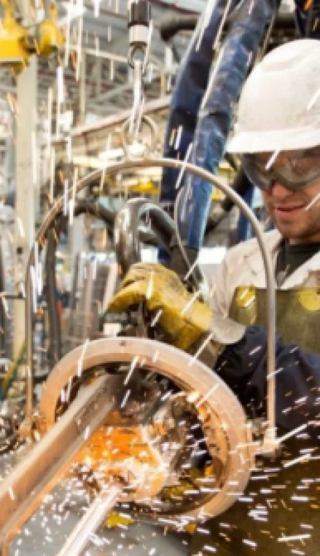 El sector industrial continúa su recuperación.