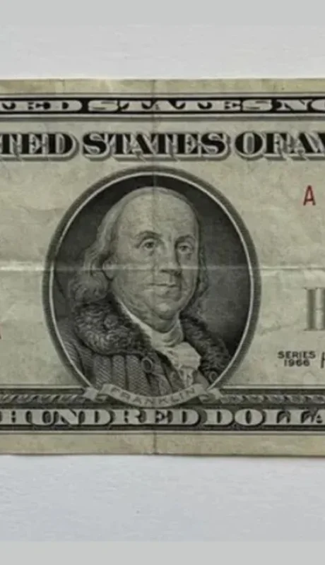 La Reserva Federal anunció la salida de circulación de los billetes de 100 dólares emitidos hasta 1969/