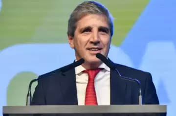 Proyección de Caputo: "Vinimos a desarmar esa maraña de impuestos que no deja crecer"