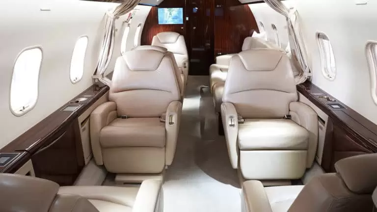 Bobardier Challenger