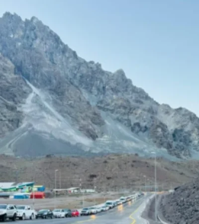 Las quejas puntualmente se centran en quienes realizan los trámites de migraciones del lado Chileno que lo hacen muy lentamente.