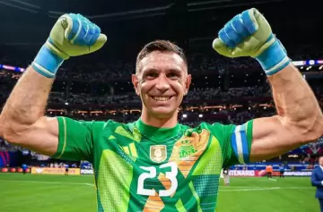 Crack total: el "Dibu" fue nuevamente nominado a mejor arquero del mundo