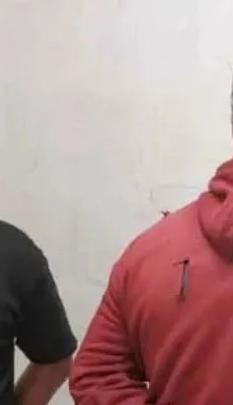 A la derecha, el agresor de 44 años, autor del crimen en Pampa del Infierno.