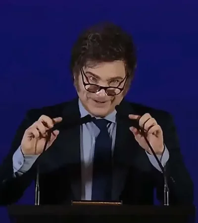 Desde el centro del país, Milei perfila un Tratado de Libre Comercio con Trump.