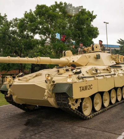 El Ejército estrena sus modernizados TAM a la versión 2C-A2.