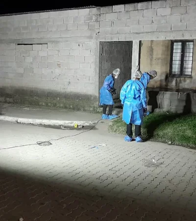 Peritos trabajan en la investigación del trágico hecho. (Foto: cortesía Infobae)