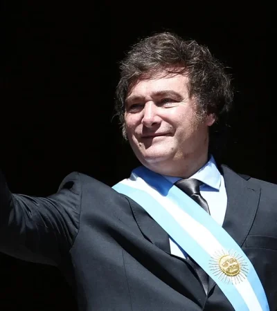 El Gobierno cerró noviembre con crecimiento de respaldo