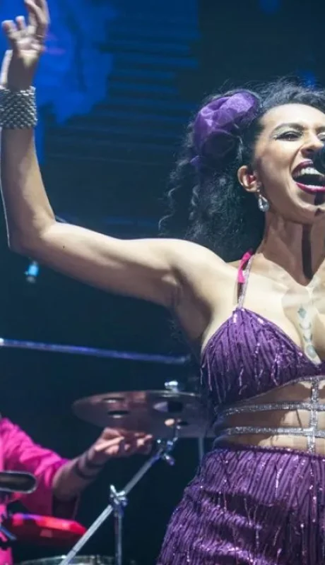 La Delio Valdez sorprende con el lanzamiento de Semen-up & Aquella Solitaria Vaca Cubana