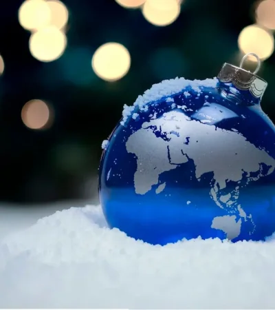 El mundo tiene sus costumbres. Y la Navidad llega para todos.