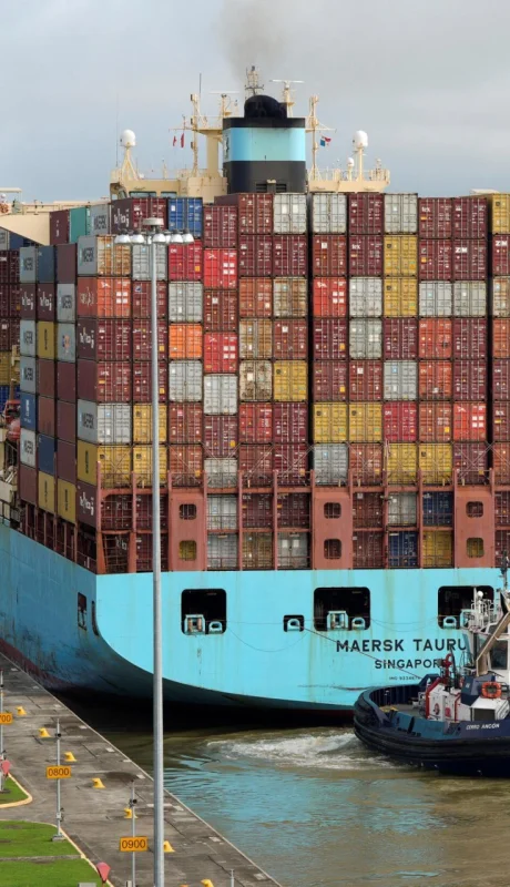 Devuelto por EE.UU. a Panamá en 1989, ahora Trump se muestra ofuscado con los aranceles de navegabilidad del gobierno centroamericano.