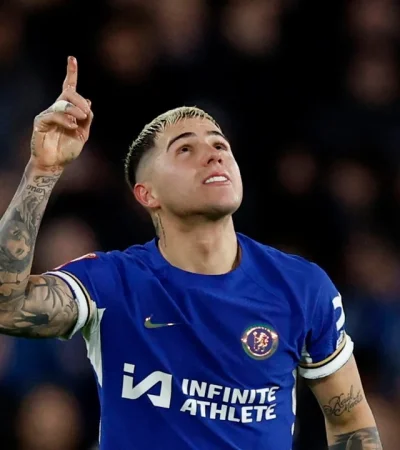 Enzo Fernández quiere ver a sus ex compañeros.