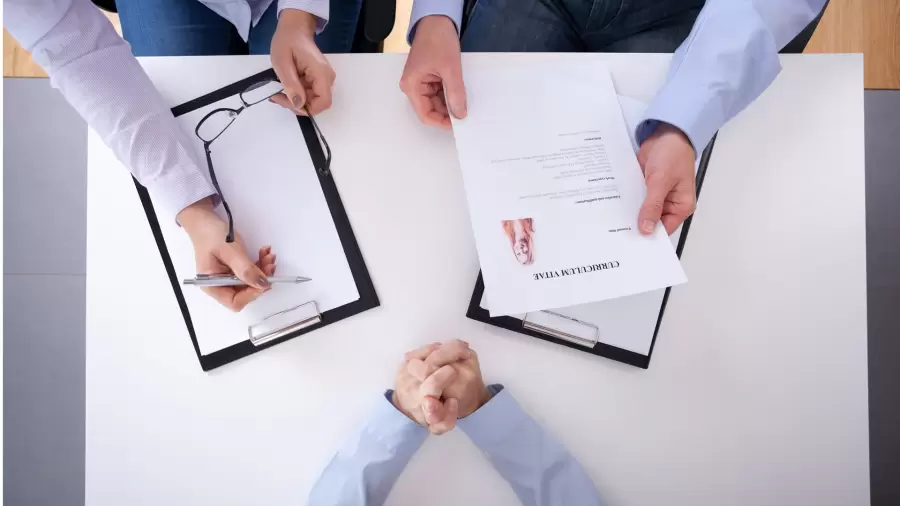 Aunque parezca obvio, es muy importante que la informática ocupe un lugar importante dentro del CV.