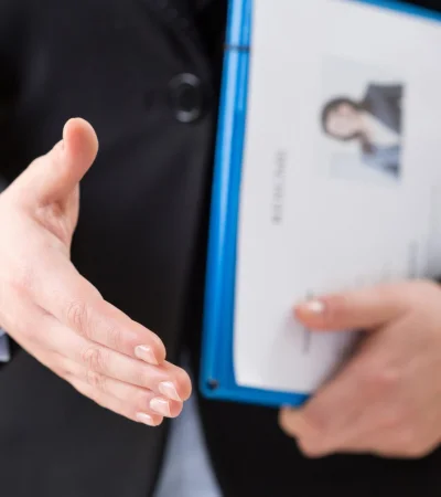 Cambia el formato. Pero el CV es esencial para acceder a un puesto laboral.