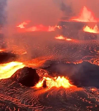 El volcán Kilauea se mantiene en actividad desde 1983.