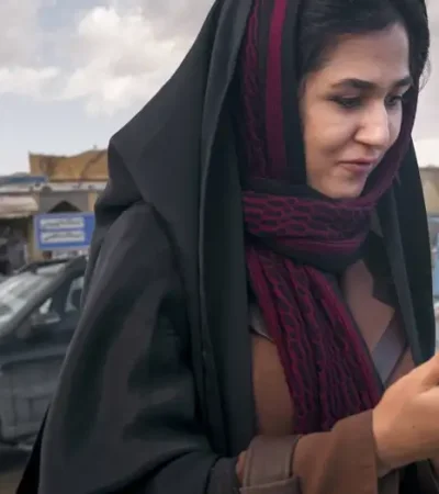 La prohibición de WhatsApp y Google Play fue eliminada por el voto de los miembros del Consejo Supremo del Ciberespacio.