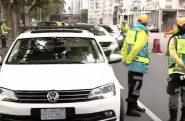 Diplomáticos rusos se niegan a control de alcoholemia y se atrincheran