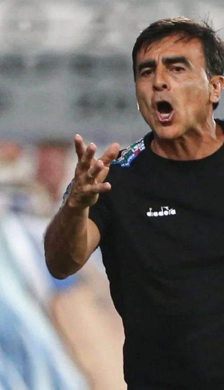 Quinteros es la alternativa que manejan en el Rojo