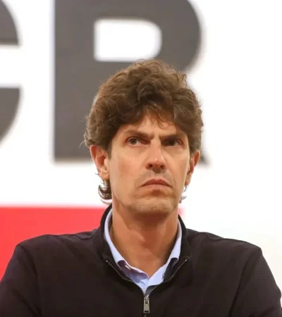 Crisis de identidad en la UCR: la pelea por el "sello" radical llega a su punto máximo