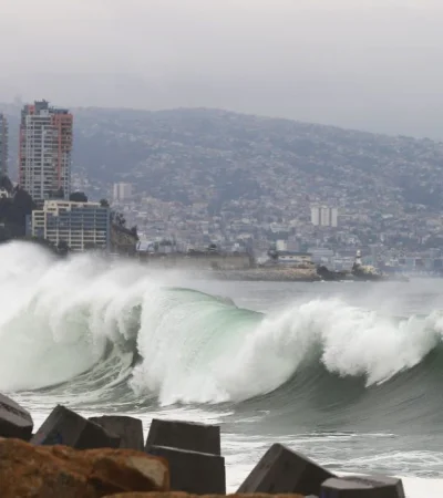 Peligro en las playas chilenas: marejadas amenazan fin de año