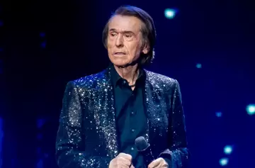 Raphael lucha contra un linfoma cerebral y suspende su gira internacional