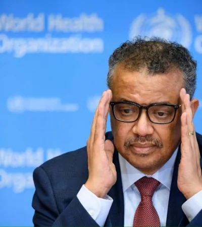 El reconocido funcionario, por su tarea en la pandemia de Covid.19, casi no cuenta la historia.