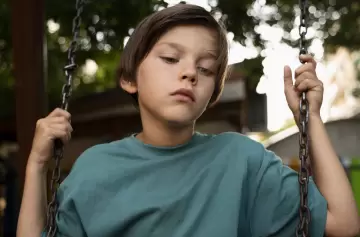 Resiliencia emocional: claves para enfrentar el abandono en la infancia