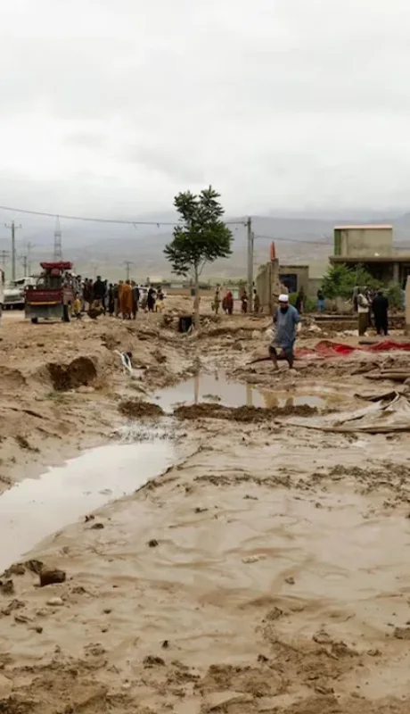 Enfrentamientos entre afganos y paquistaníes.