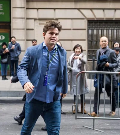 El noruego se retira de la competencia