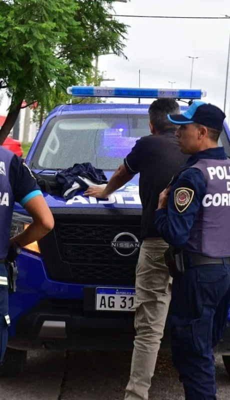 La policía actuó rápidamente para detener al sujeto